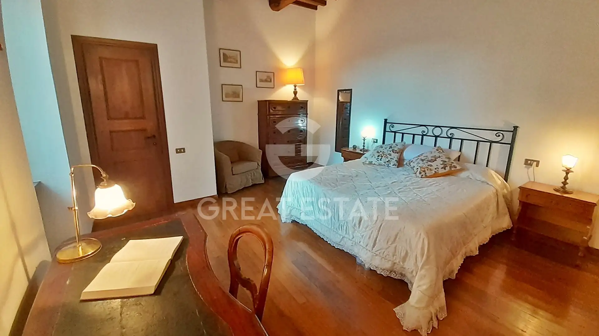 Flat 265m² in Italy, Perugia. Priced at 425000€ rent photo-10