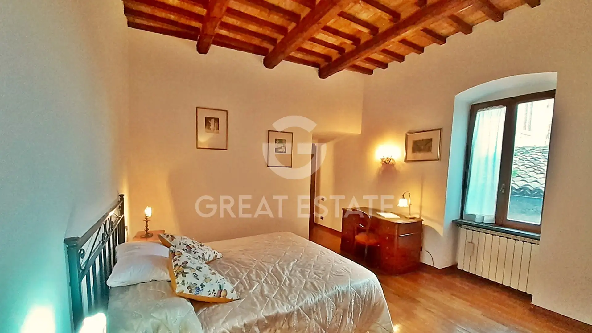 Flat 265m² in Italy, Perugia. Priced at 425000€ rent photo-11