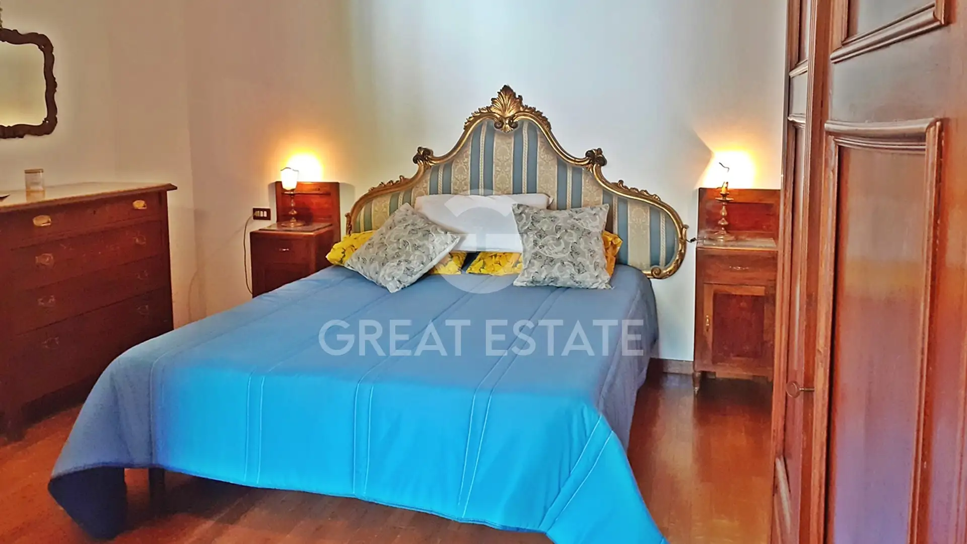 Flat 265m² in Italy, Perugia. Priced at 425000€ rent photo-15