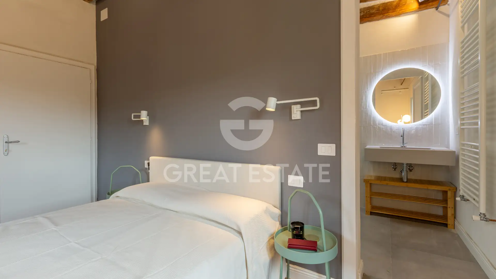 Villa 526m² in Italy, Siena. Priced at 1290000€ rent photo-3