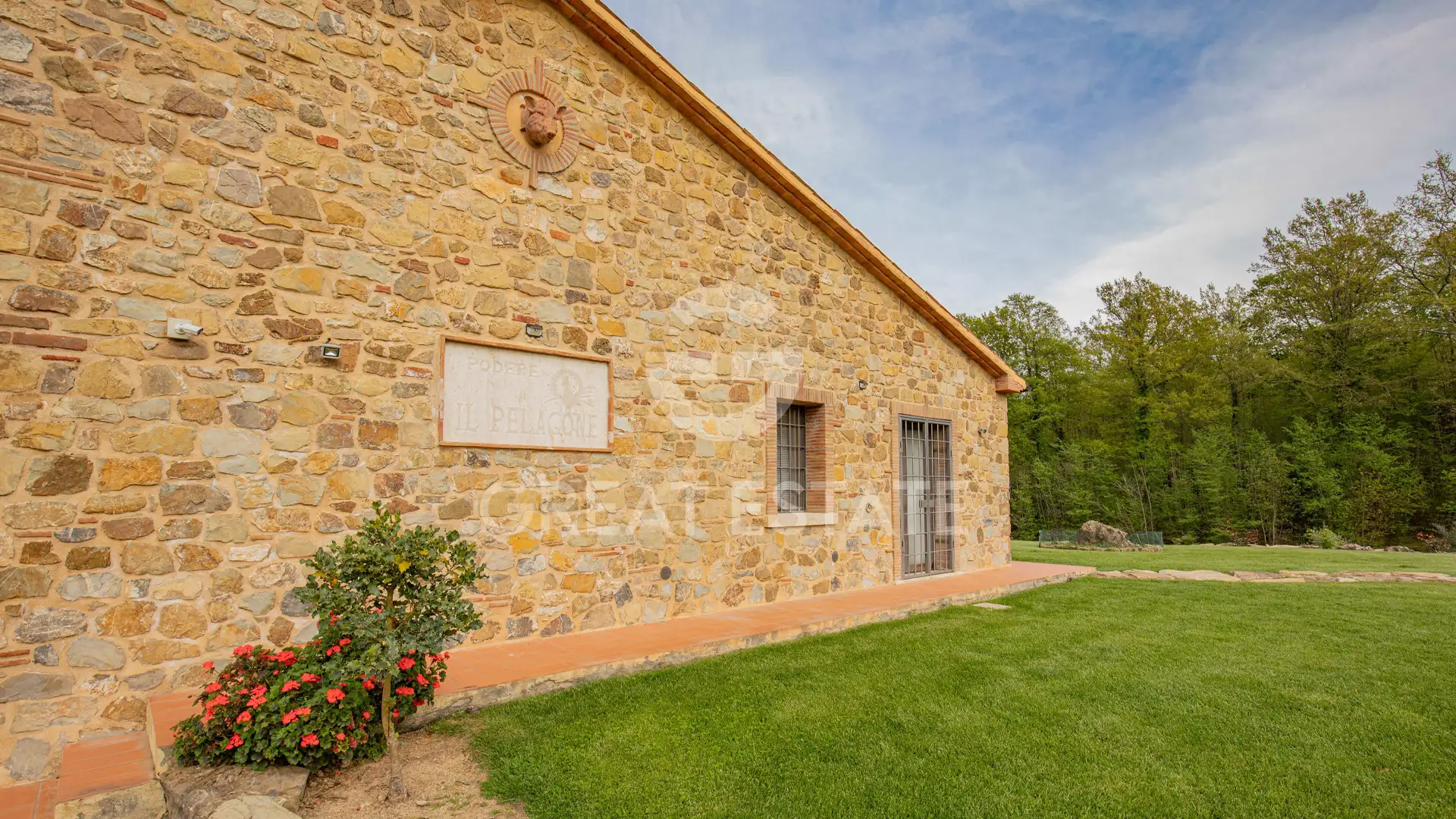 House 919m² in Italy, Grosseto. Priced at 1380000€ rent photo-8