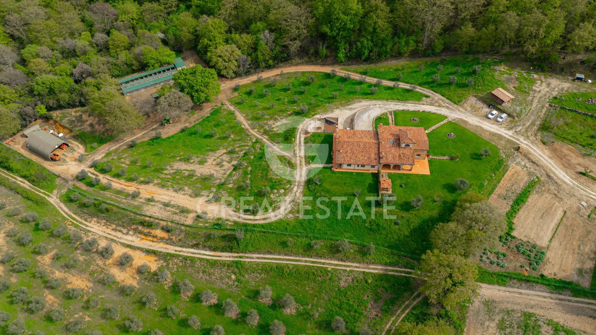 House 919m² in Italy, Grosseto. Priced at 1380000€ rent photo-12