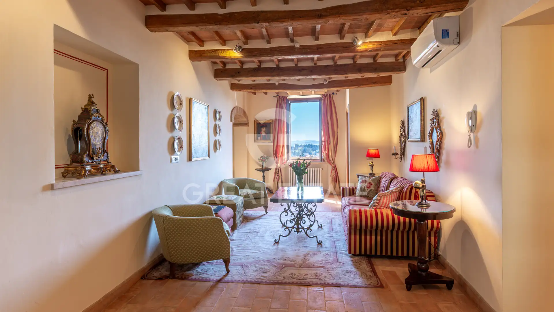 Flat 175m² in Italy, Siena. Priced at 590000€ rent photo-10
