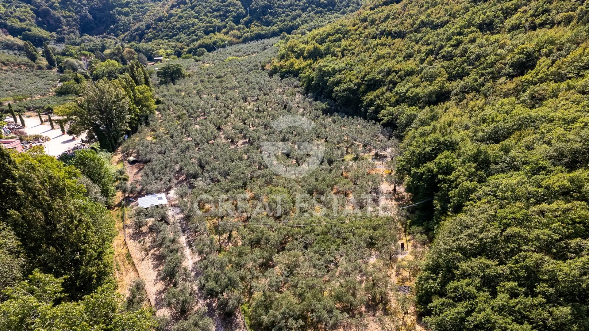 House 1722m² in Italy, Perugia. Priced at 2450000€ rent photo-1