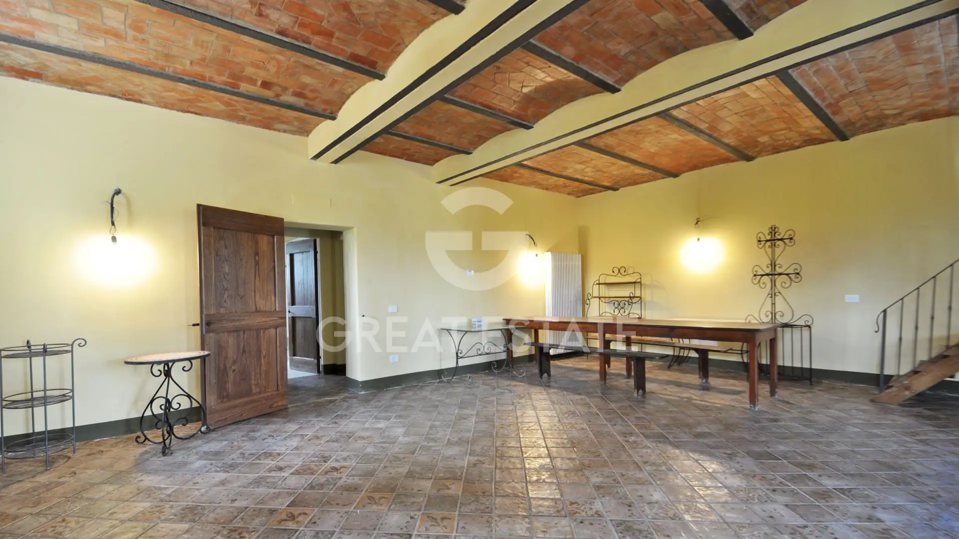 House 500m² in Italy, Siena. Priced at 1290000€ rent photo-7