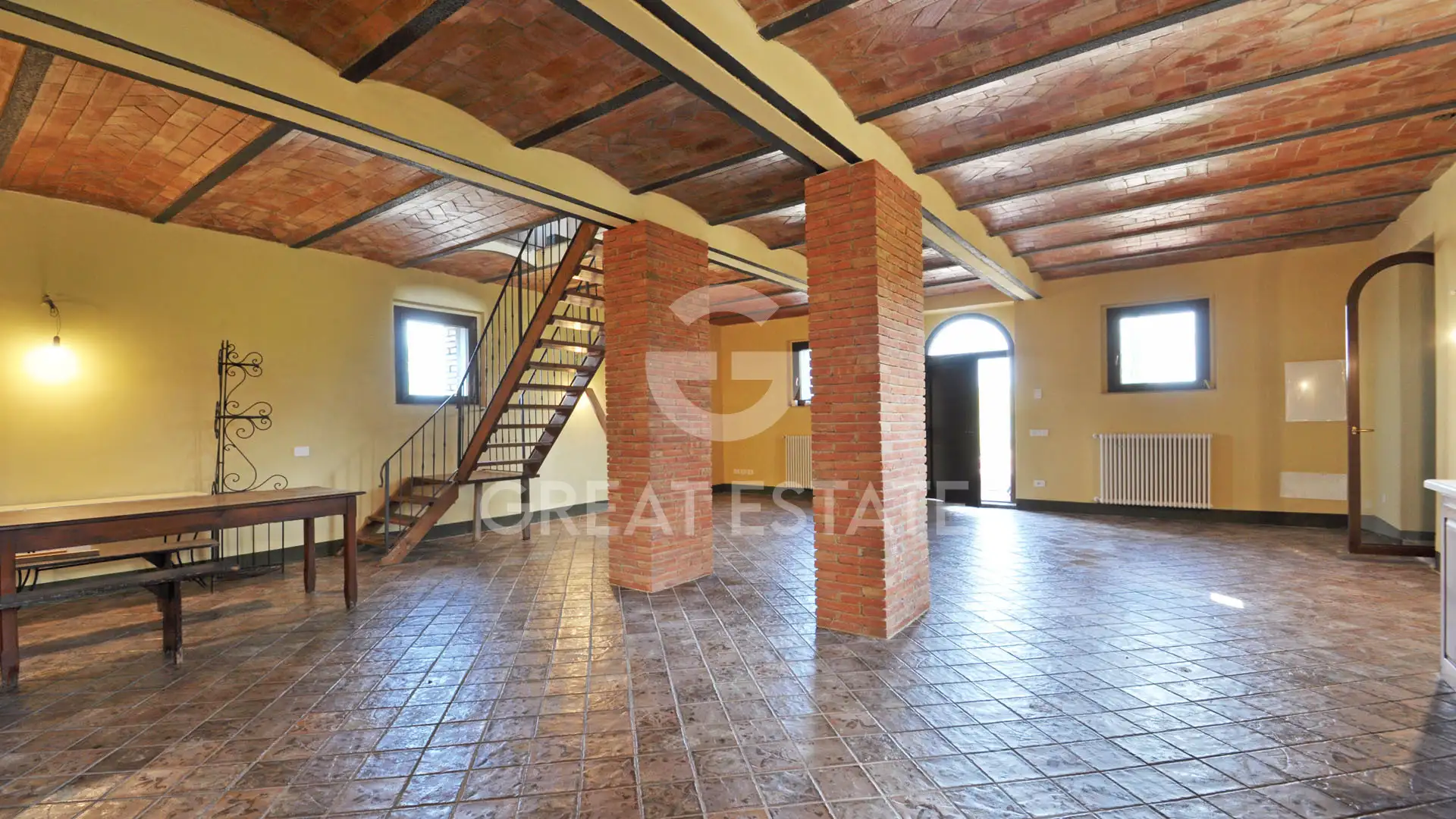 House 500m² in Italy, Siena. Priced at 1290000€ rent photo-10