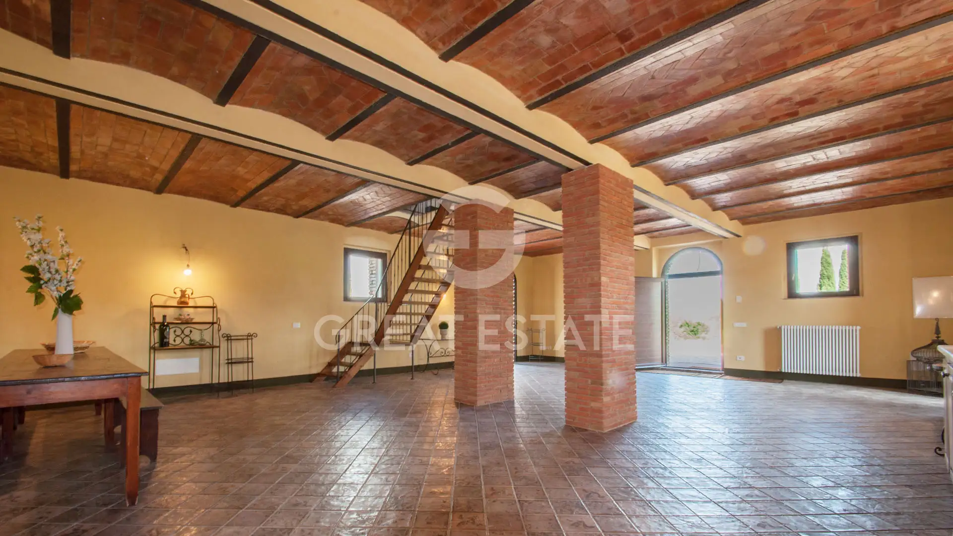 House 500m² in Italy, Siena. Priced at 1290000€ rent photo-9