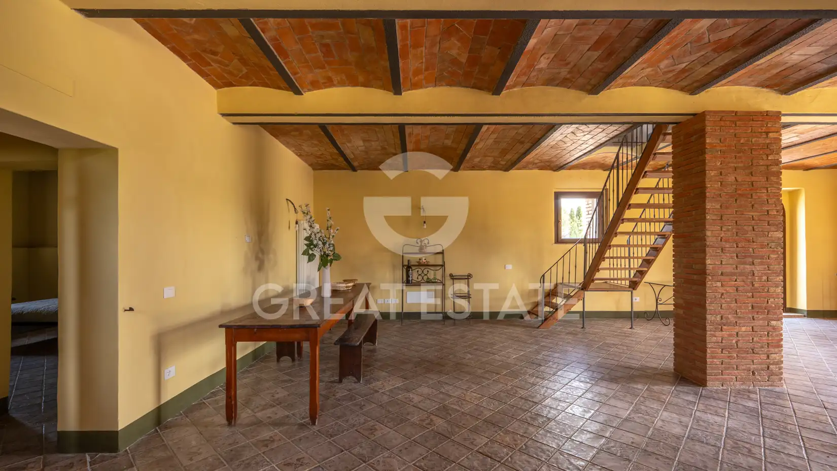 House 500m² in Italy, Siena. Priced at 1290000€ rent photo-7