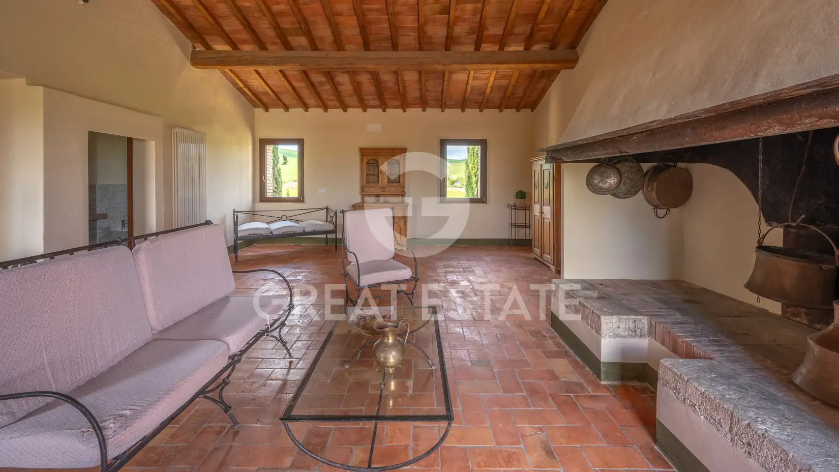 House 500m² in Italy, Siena. Priced at 1290000€ rent photo-15