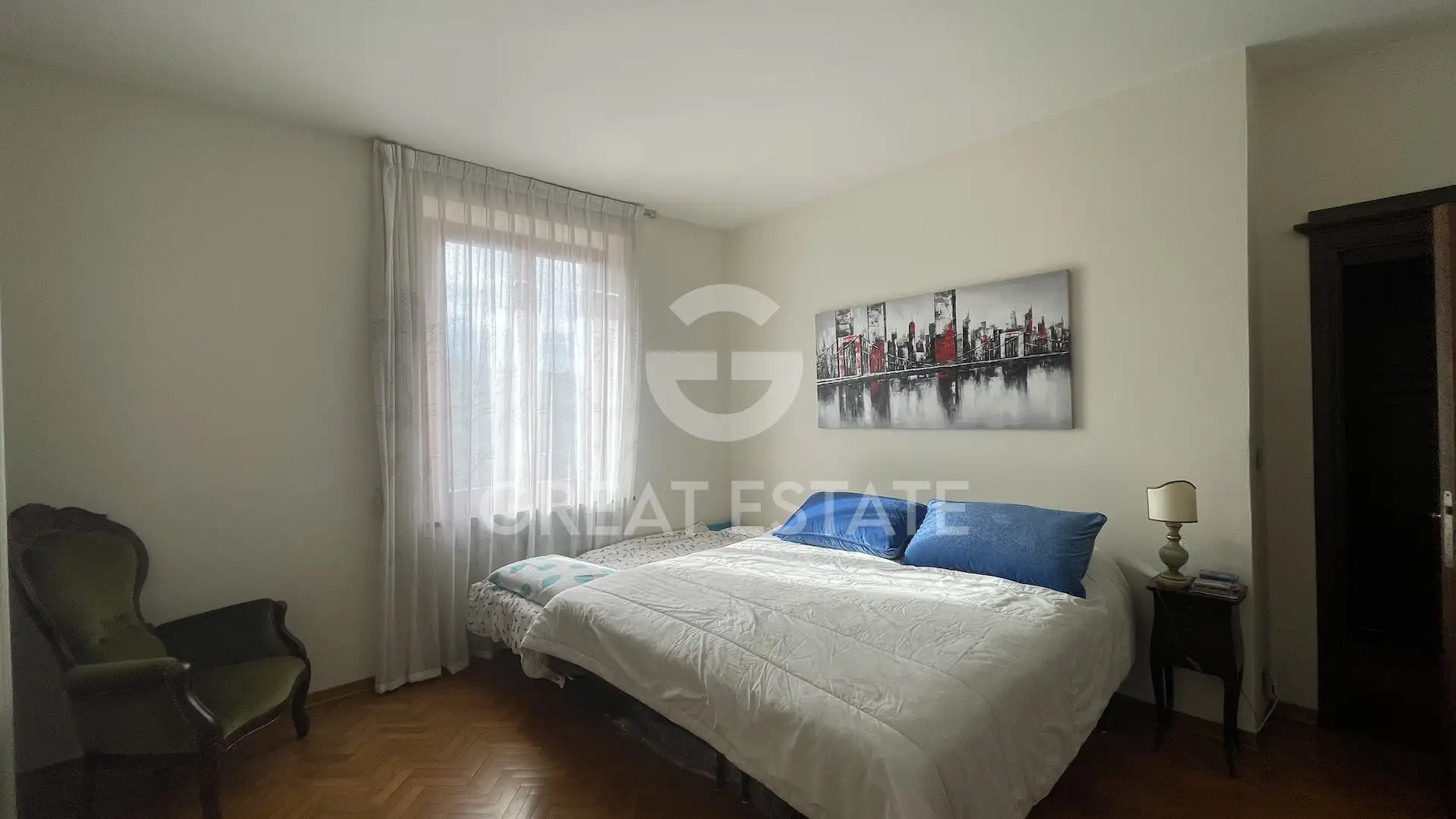 Flat 330m² in Italy, Siena. Priced at 420000€ rent photo-9