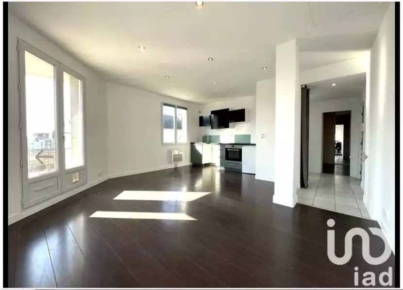 Flat 53m² in France, Loire. Priced at 165000€ rent photo-7