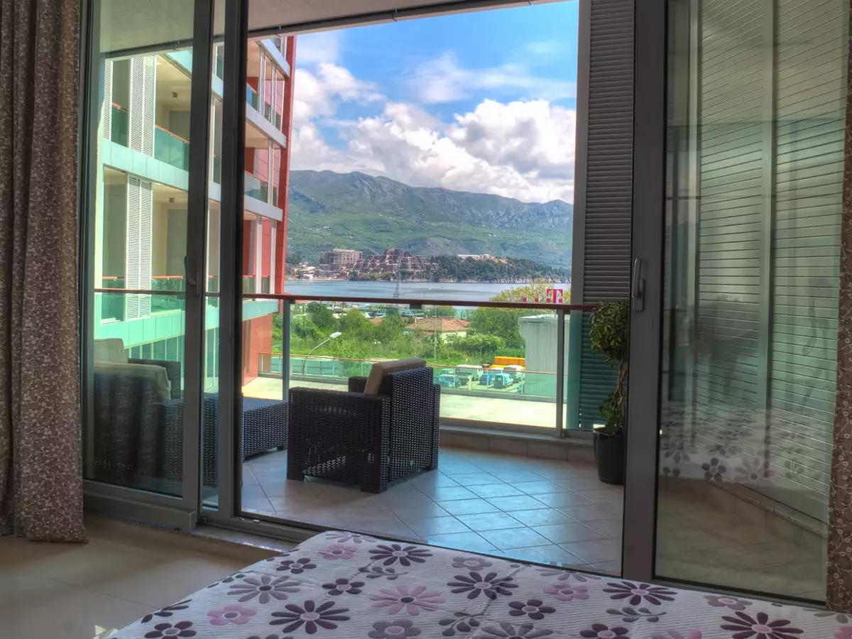 Flat 94m² in Montenegro, Budva. Priced at 369000€ rent photo-1