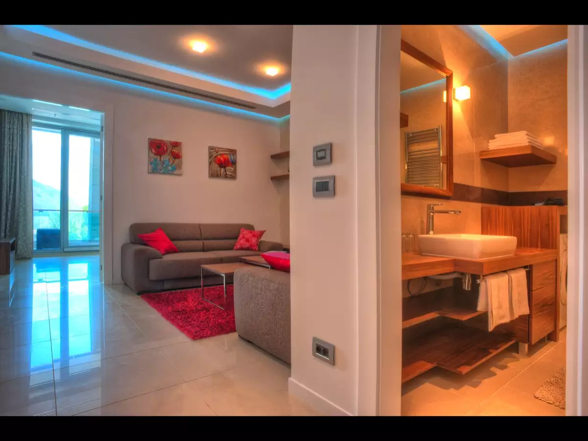 Flat 94m² in Montenegro, Budva. Priced at 369000€ rent photo-6