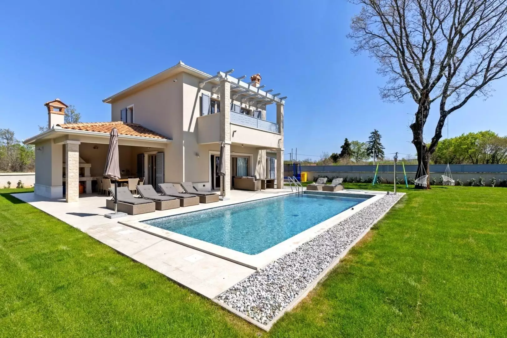 Villa 161m² in Croatia, Labin. Priced at 680000€ rent photo-1