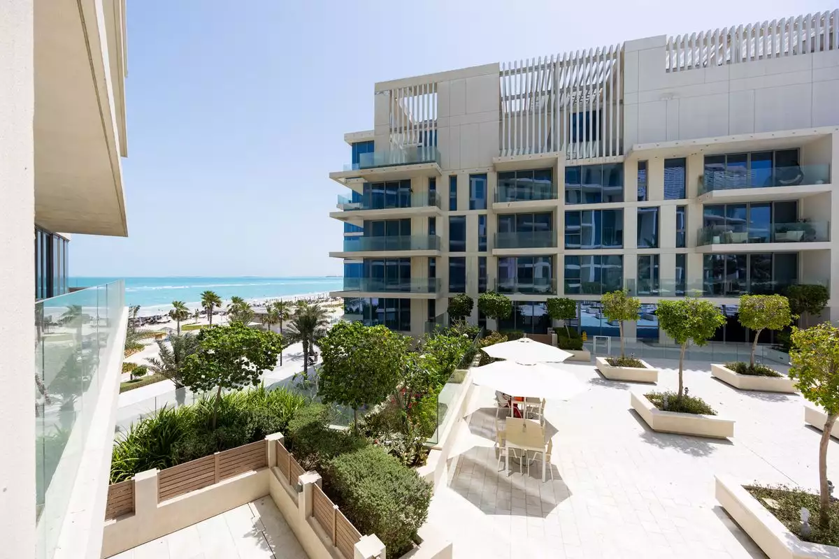 Flat 177m² in UAE, Abu Dhabi. Priced at 2504440€ rent photo-14