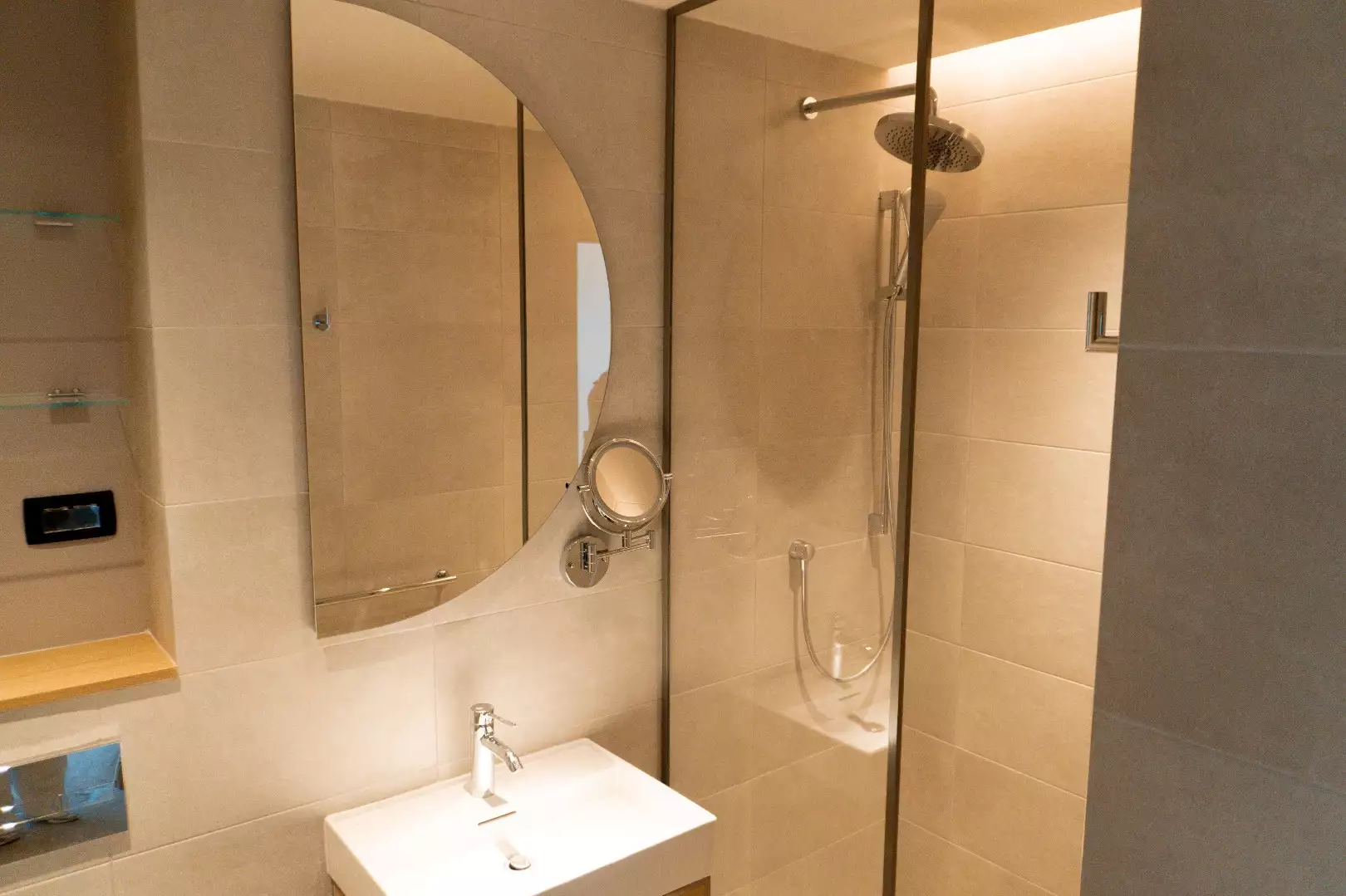 Flat 62m² in Montenegro, Tivat. Priced at 475000€ rent photo-17