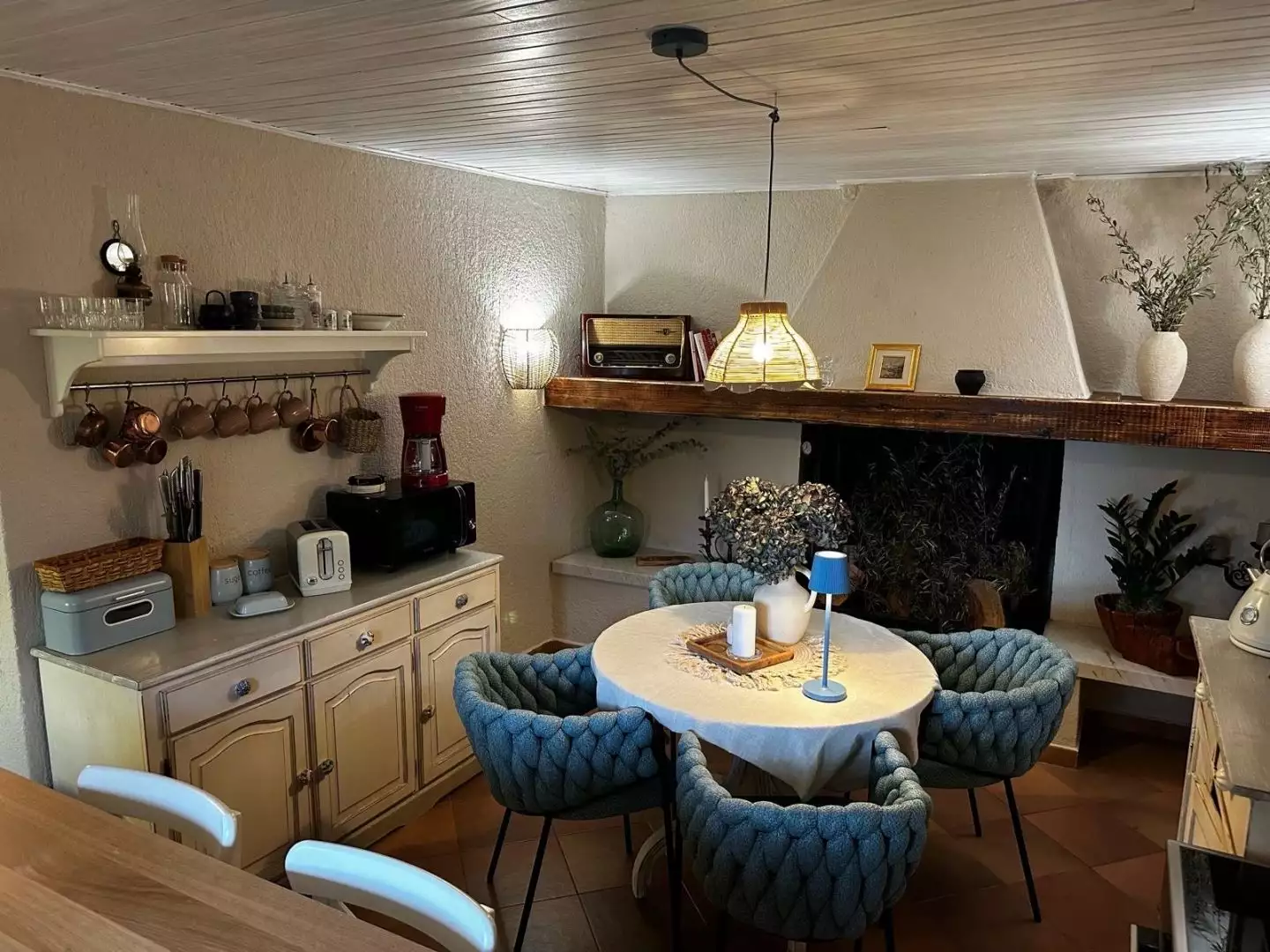 Villa 360m² in Croatia, Buzet. Priced at 560000€ rent photo-11