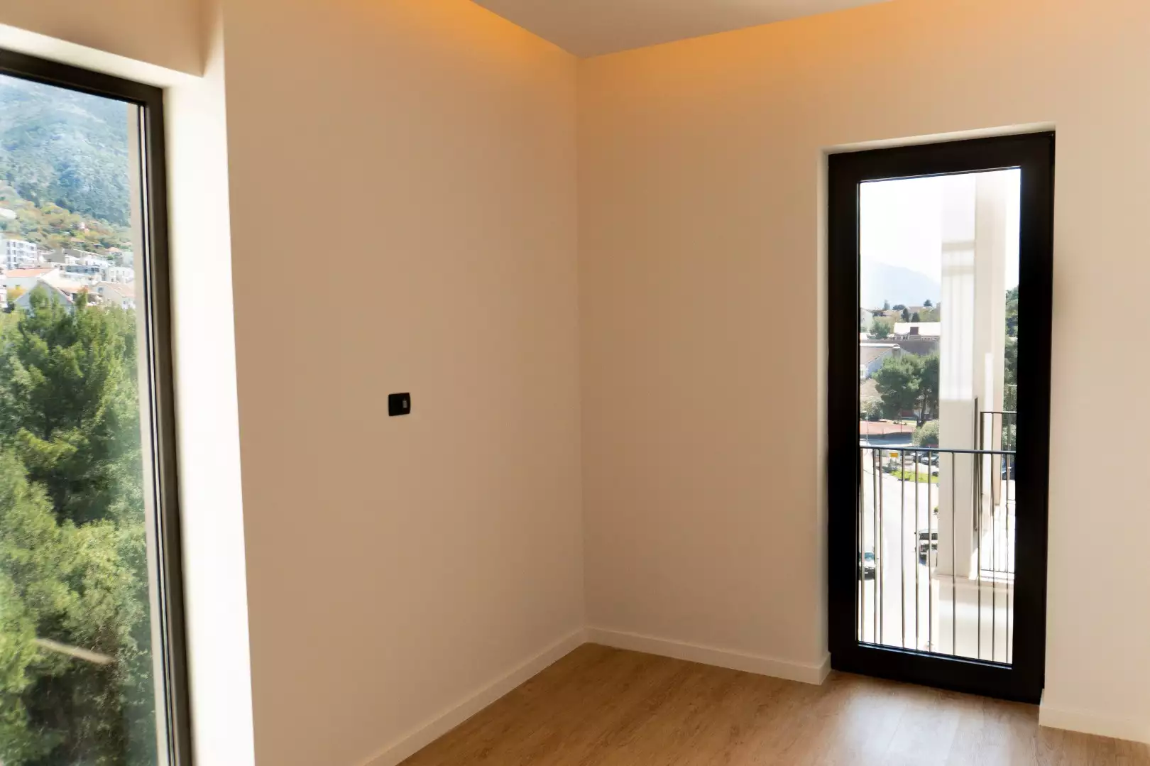 Flat 89m² in Montenegro, Tivat. Priced at 700000€ rent photo-19
