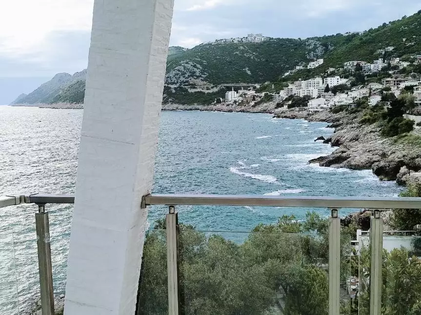 House 290m² in Montenegro, Dobra Voda. Priced at 425000€ rent photo-21