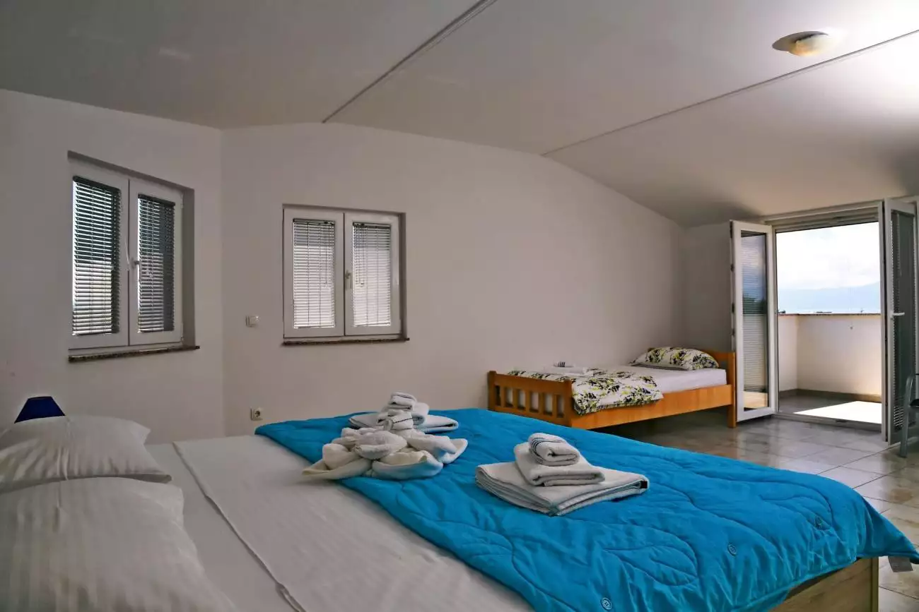 Hotels 456m² in Croatia, Malinska. Priced at 1200000€ rent photo-4
