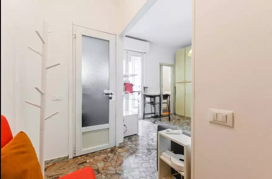 Flat 30m² in Italy, Milan. Priced at 130000$ rent photo-2