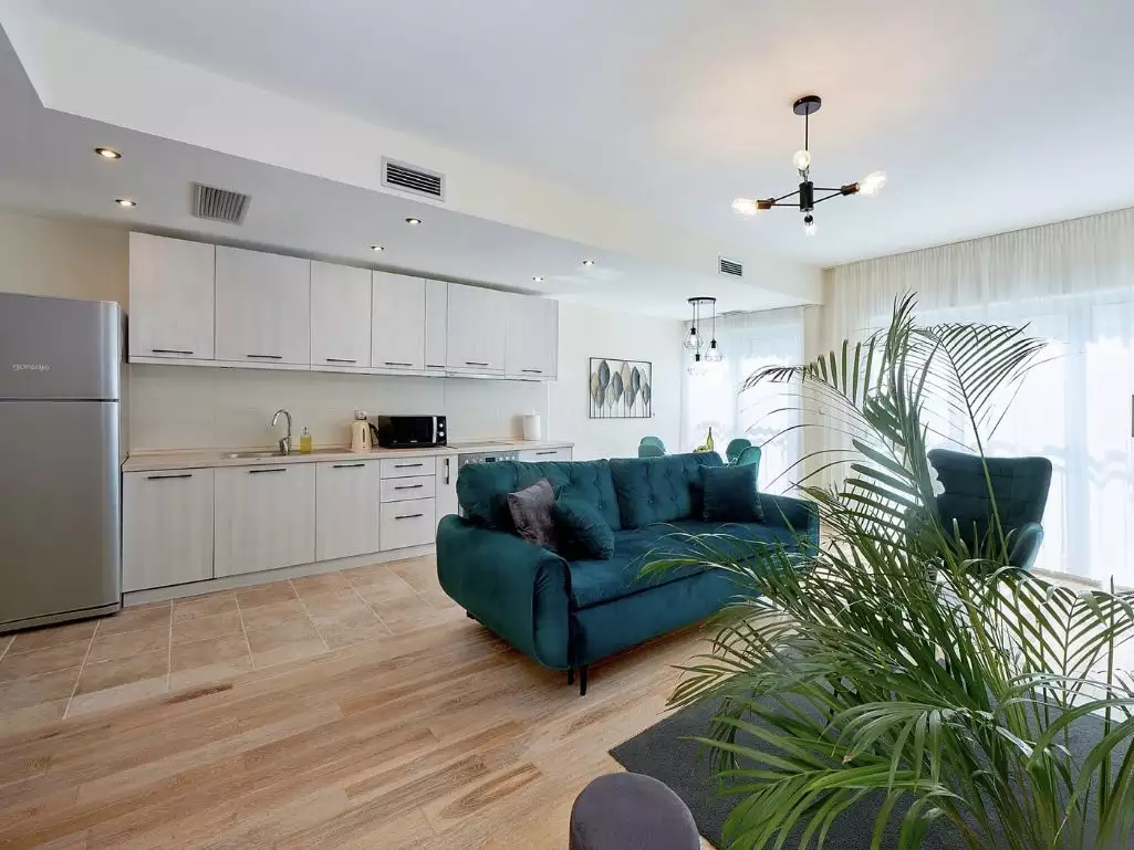 Flat 75m² in Montenegro, Dobrota. Priced at 245000€ rent photo-3