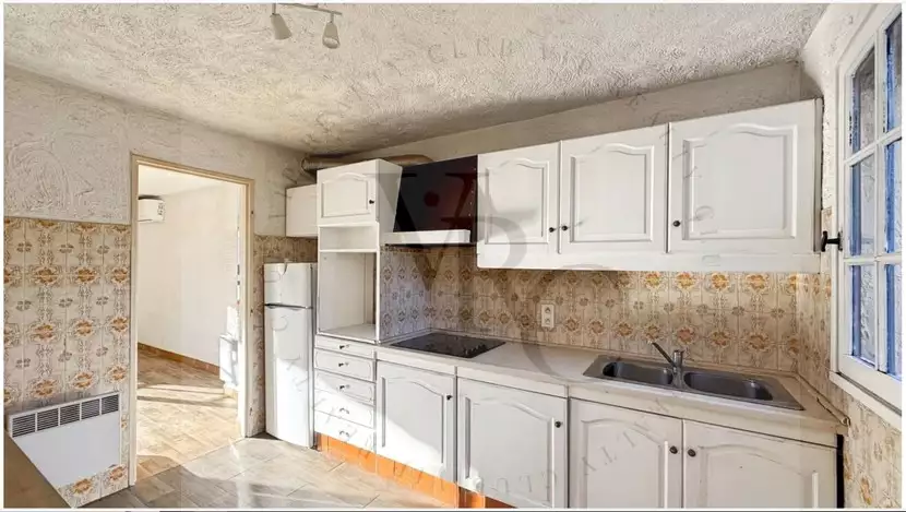 Duplex 70m² in France, Saint-Rafael. Priced at 295000€ rent photo-5