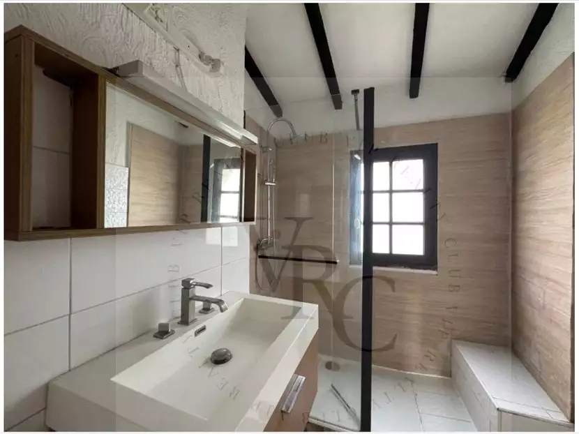 Duplex 70m² in France, Saint-Rafael. Priced at 295000€ rent photo-7