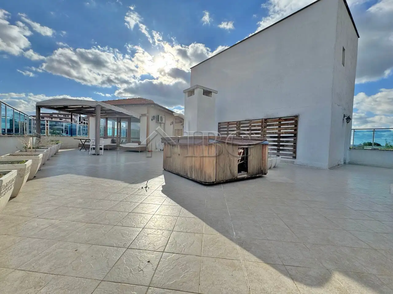 Flat 361m² in Bulgaria, Sunny Beach. Priced at 200000€ rent photo-1