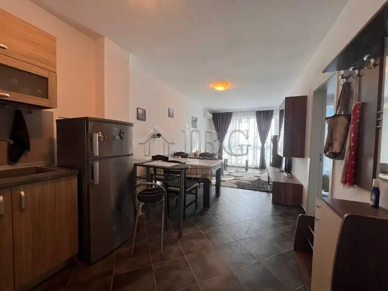 Flat 58m² in Bulgaria, Pomorie. Priced at 74900€ rent photo-6