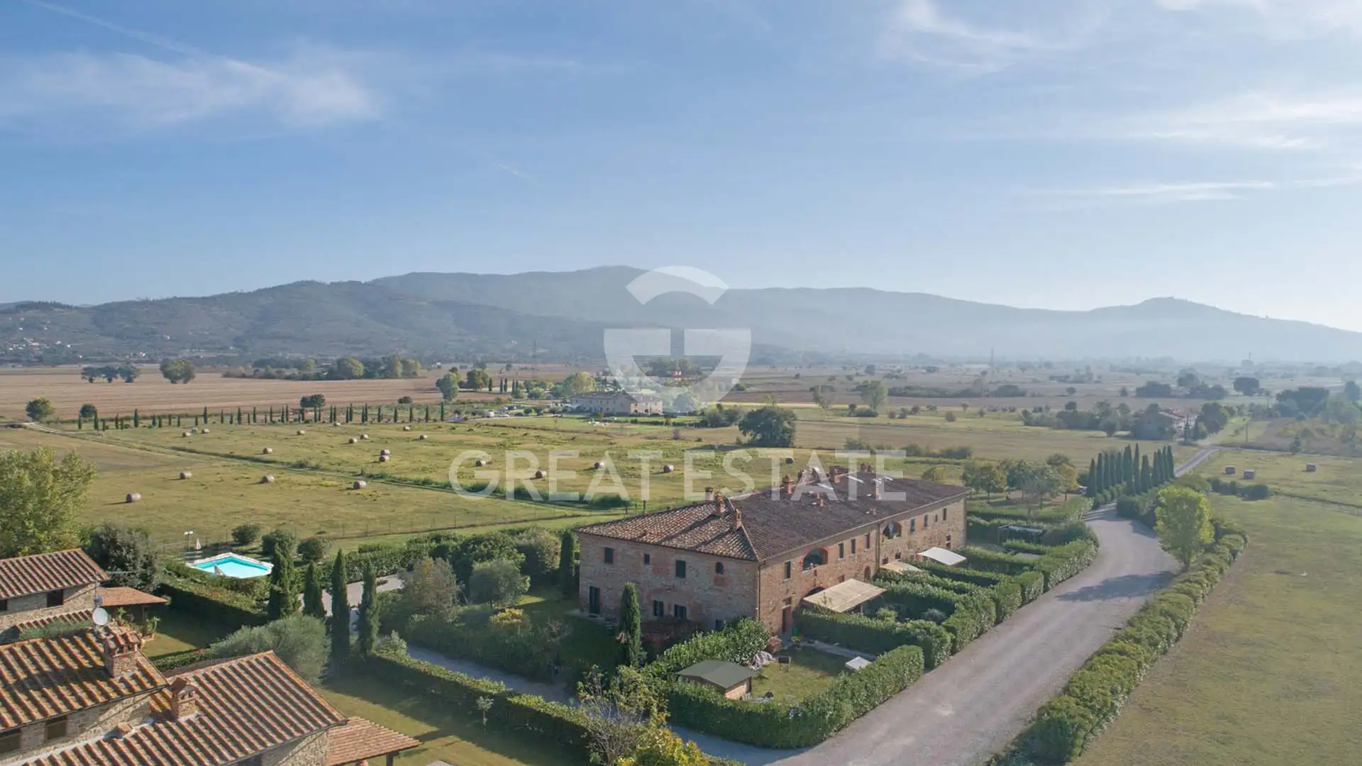 House 110m² in Italy, Arezzo. Priced at 350000€ rent photo-8