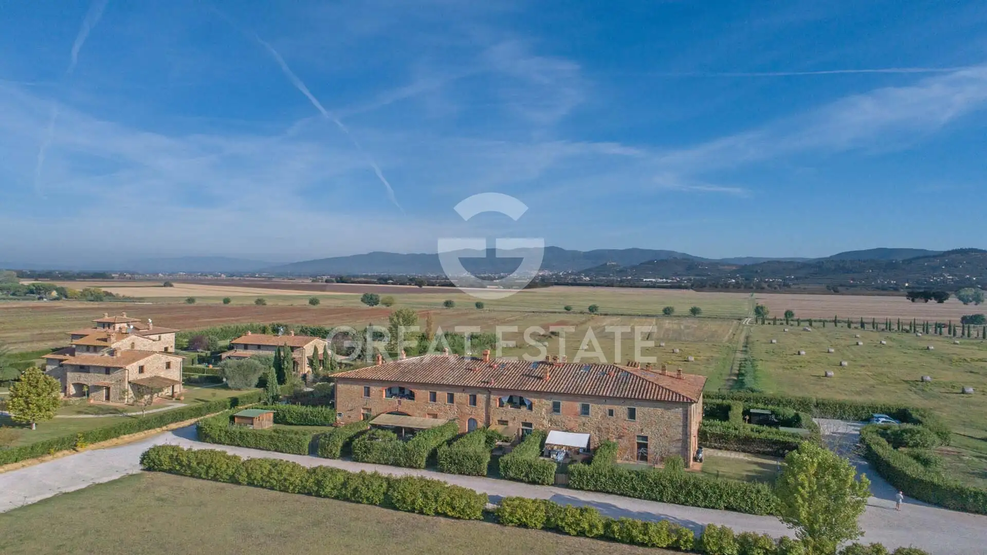 House 110m² in Italy, Arezzo. Priced at 350000€ rent photo-9