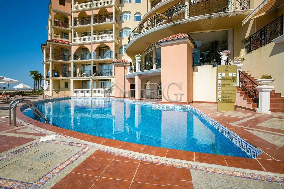 Flat 73m² in Bulgaria, Elenite. Priced at 50000€ rent photo-1