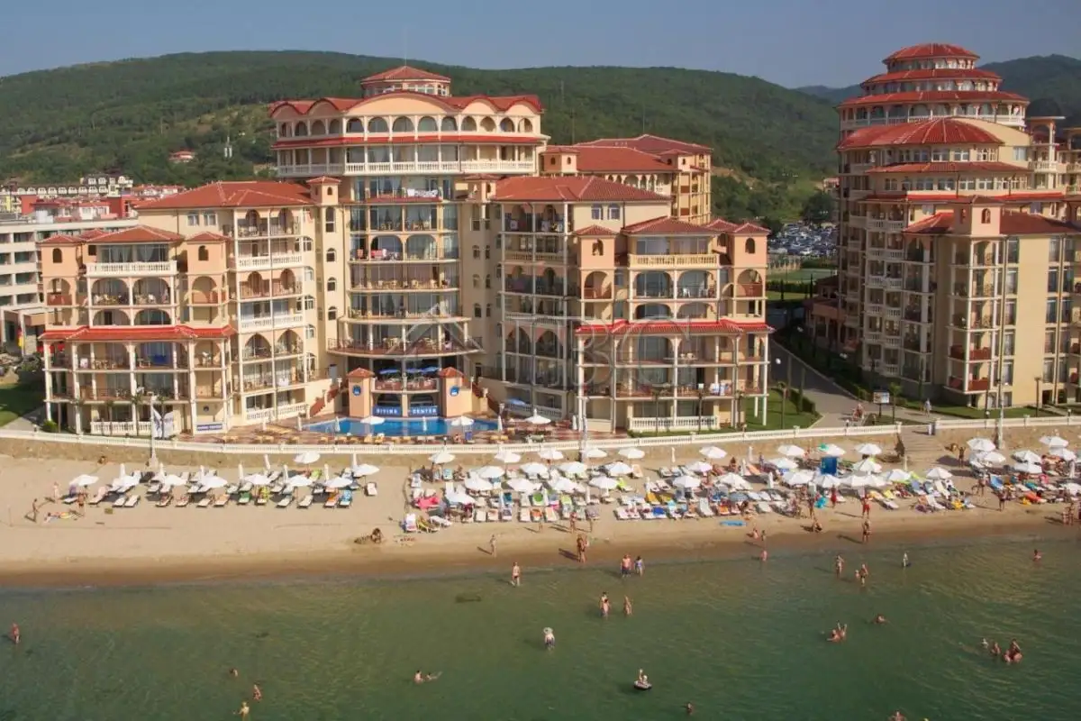 Flat 73m² in Bulgaria, Elenite. Priced at 50000€ rent photo-16