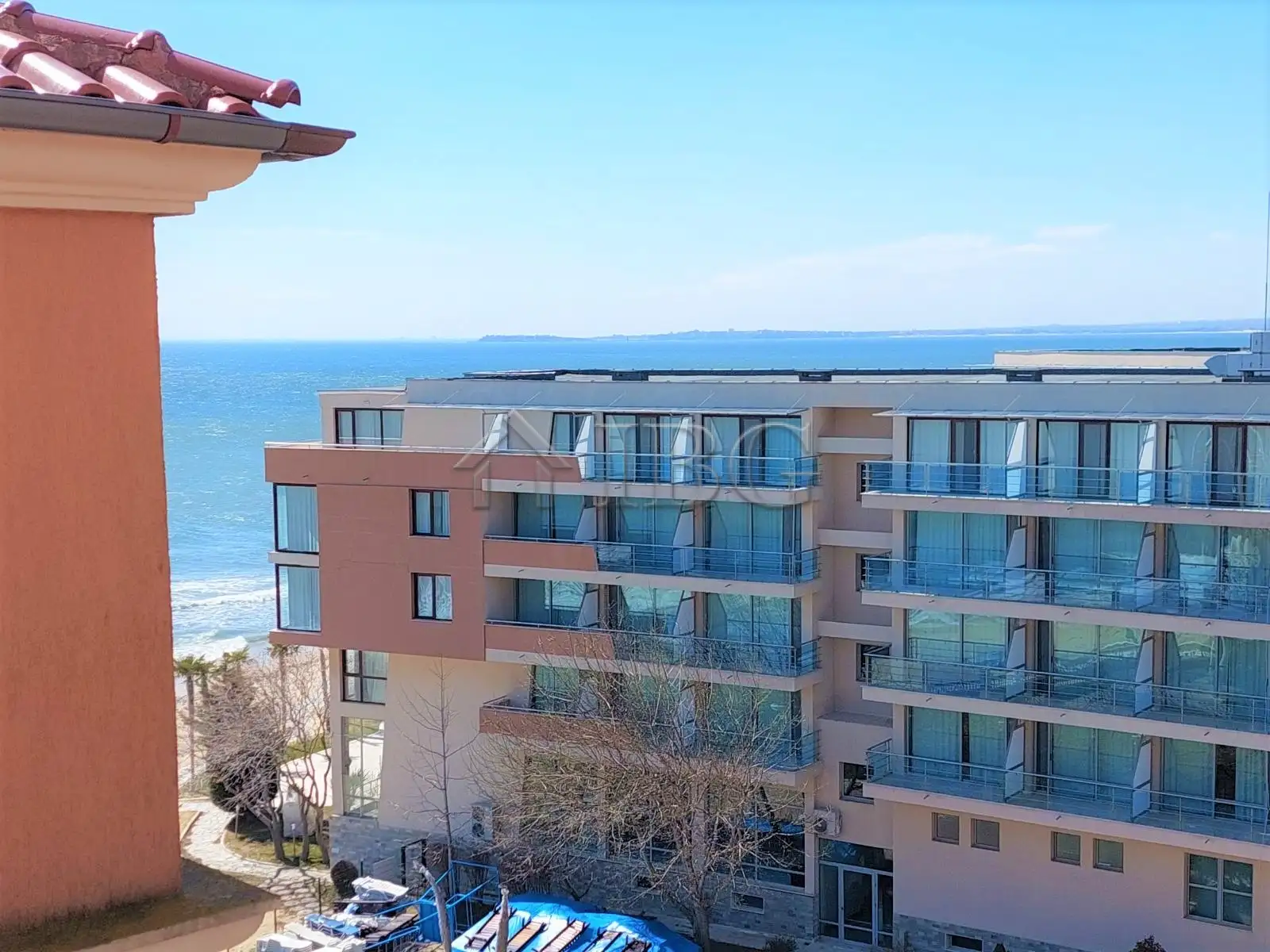 Flat 72m² in Bulgaria, Elenite. Priced at 52000€ rent photo-2