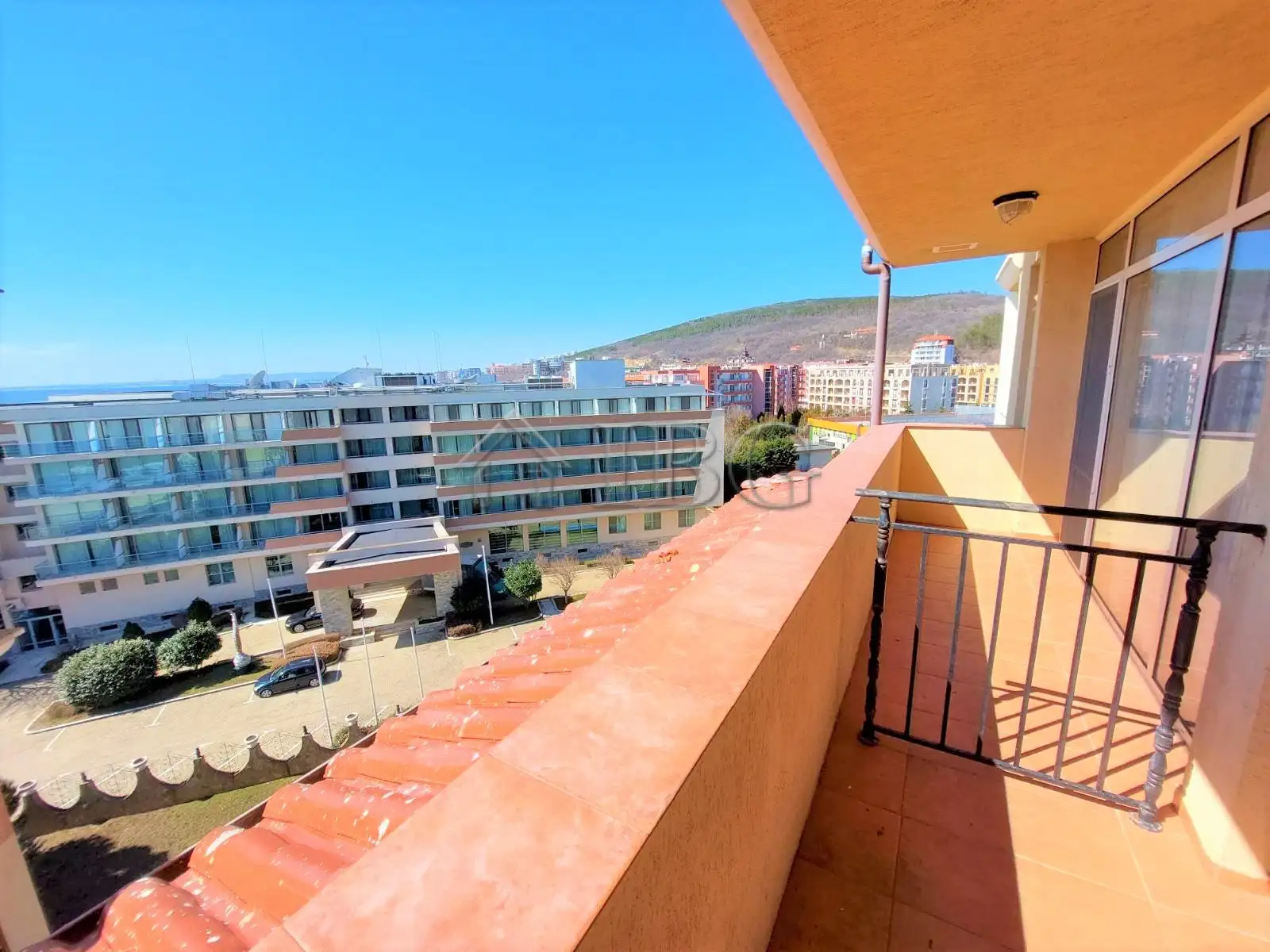 Flat 72m² in Bulgaria, Elenite. Priced at 52000€ rent photo-3