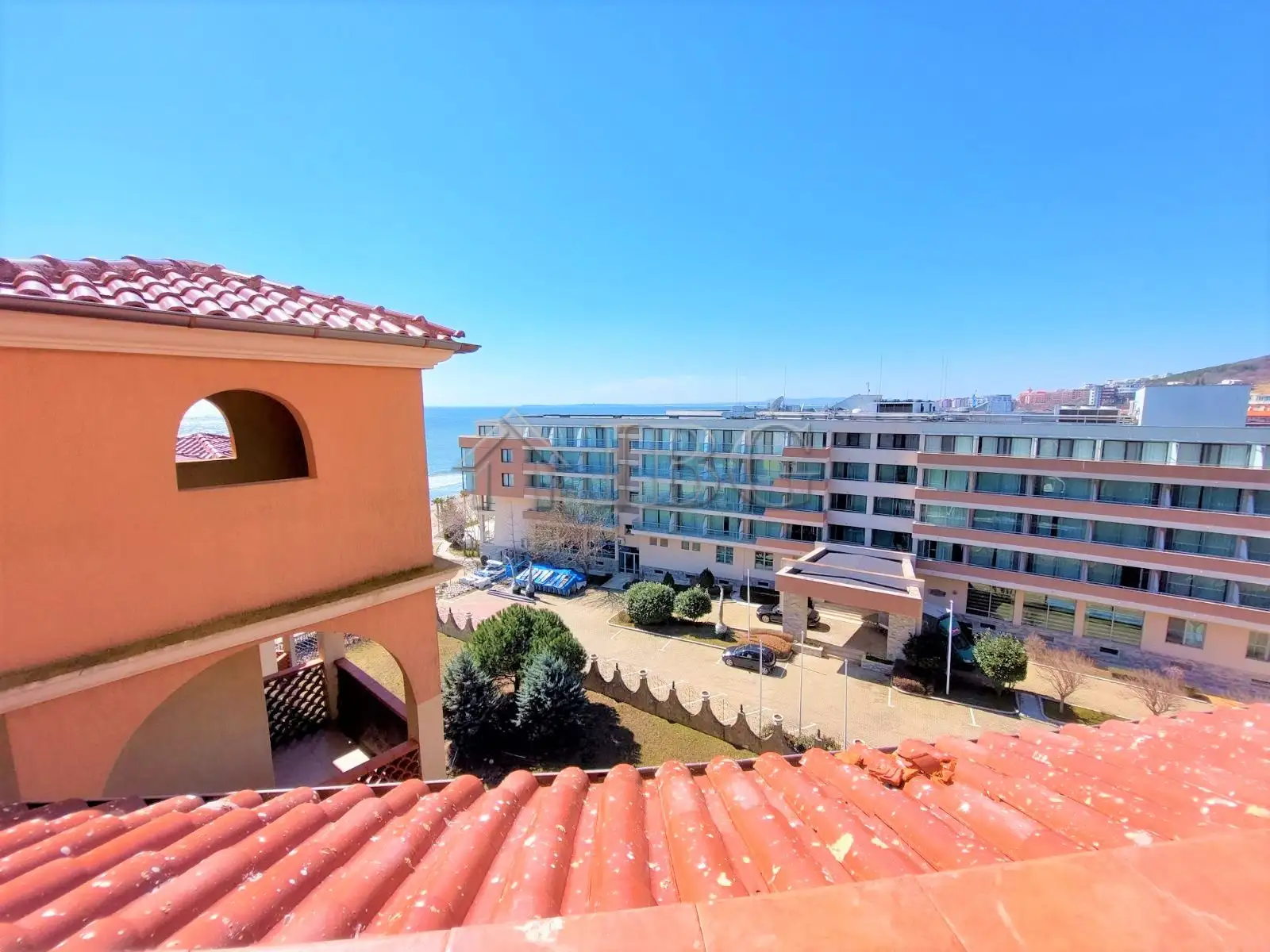 Flat 72m² in Bulgaria, Elenite. Priced at 52000€ rent photo-4