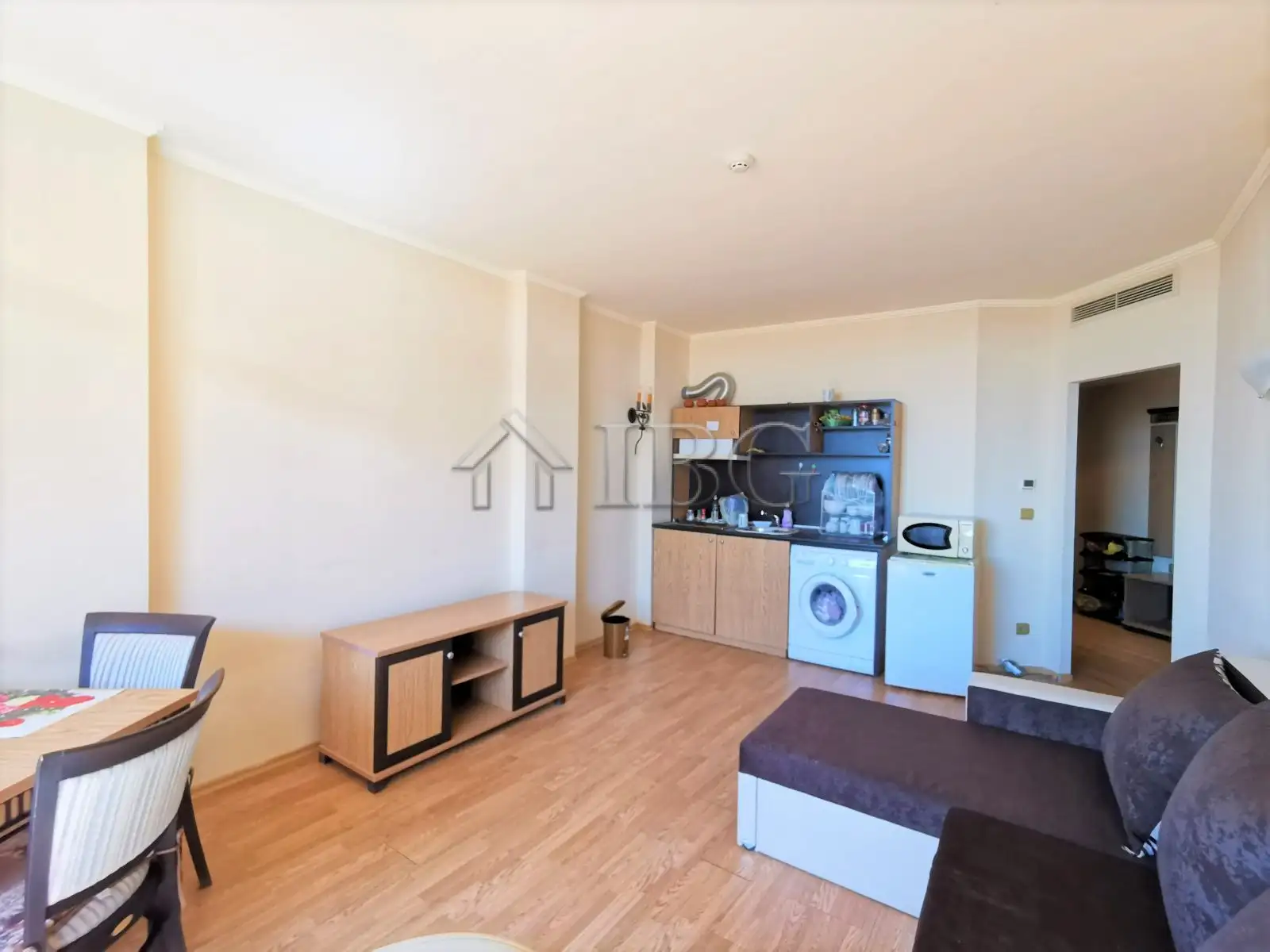 Flat 72m² in Bulgaria, Elenite. Priced at 52000€ rent photo-12