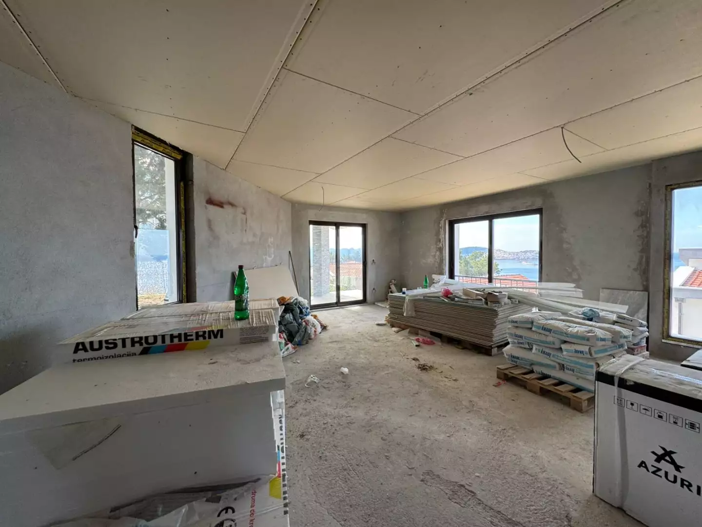 House 338m² in Montenegro, Bar. Priced at 350000€ rent photo-4