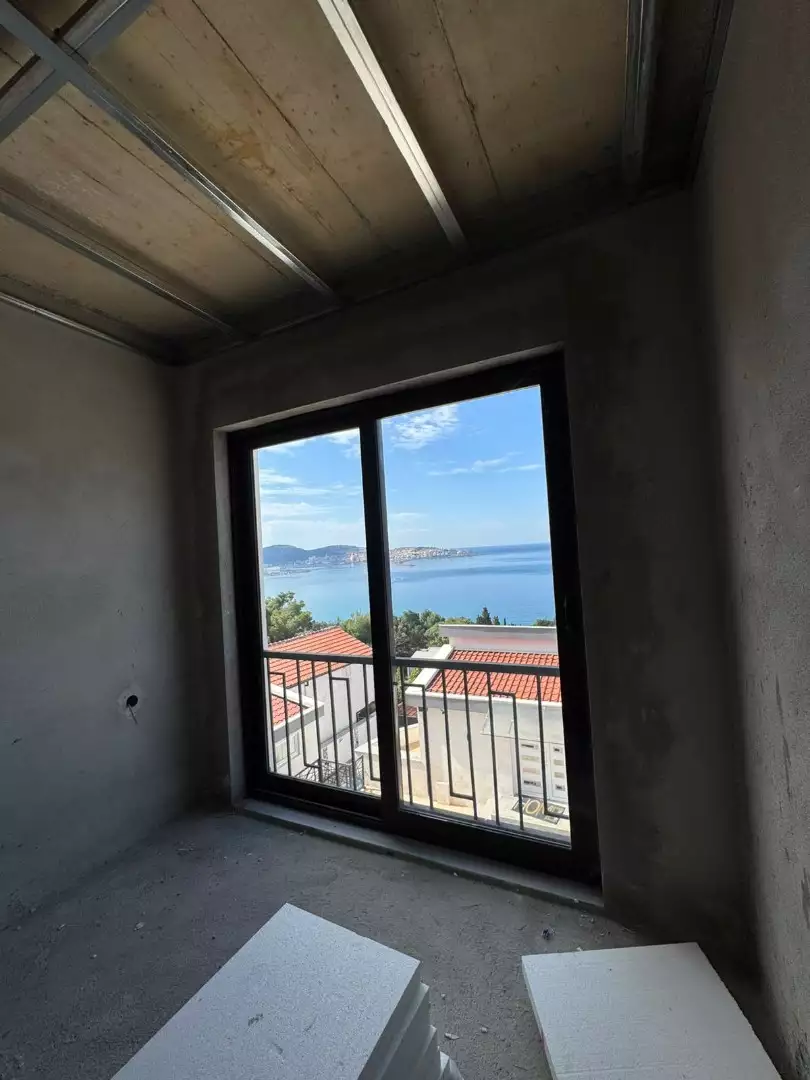 House 338m² in Montenegro, Bar. Priced at 350000€ rent photo-13