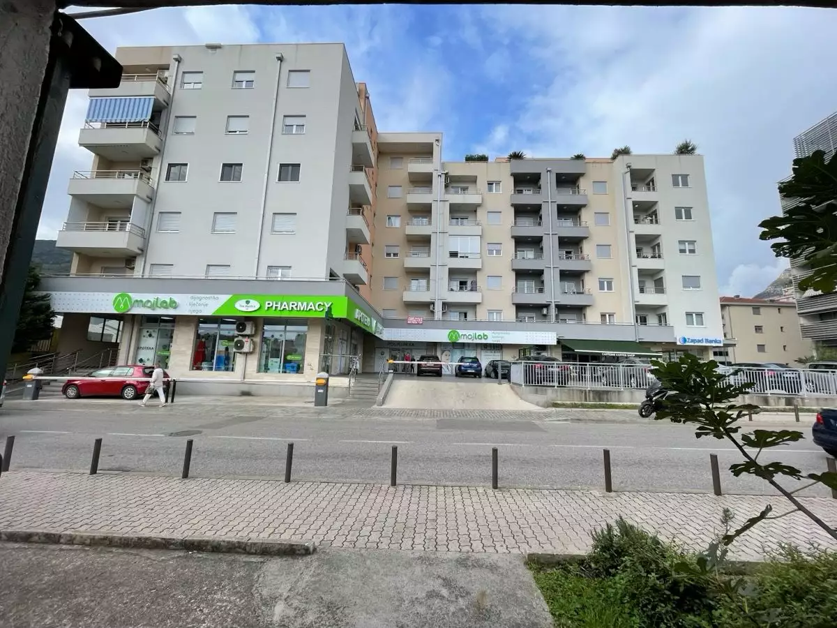 Flat 47m² in Montenegro, Budva. Priced at 164000€ rent photo-12