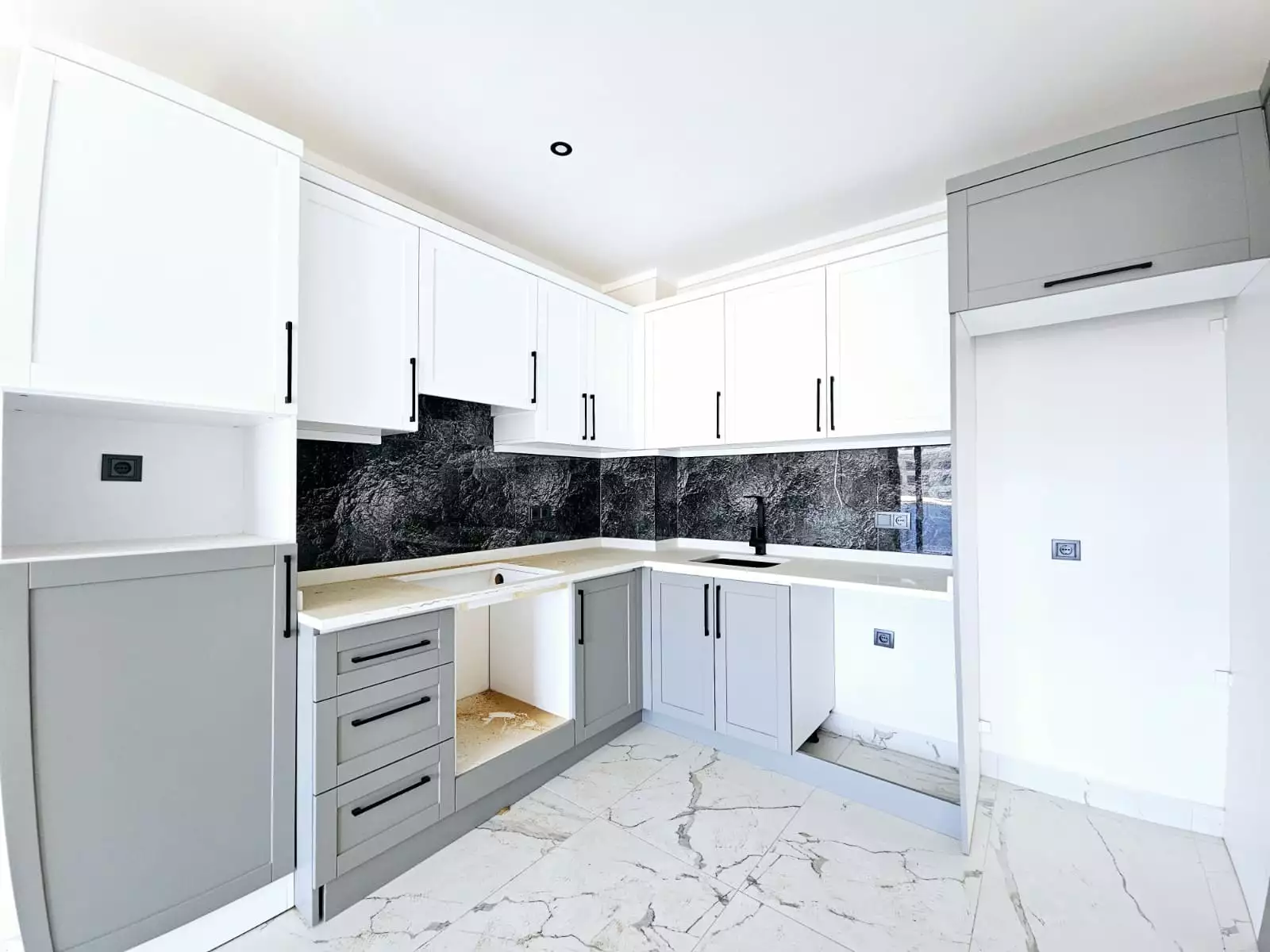 Flat 60m² in Turkey, Kargicak. Priced at 85500€ rent photo-17
