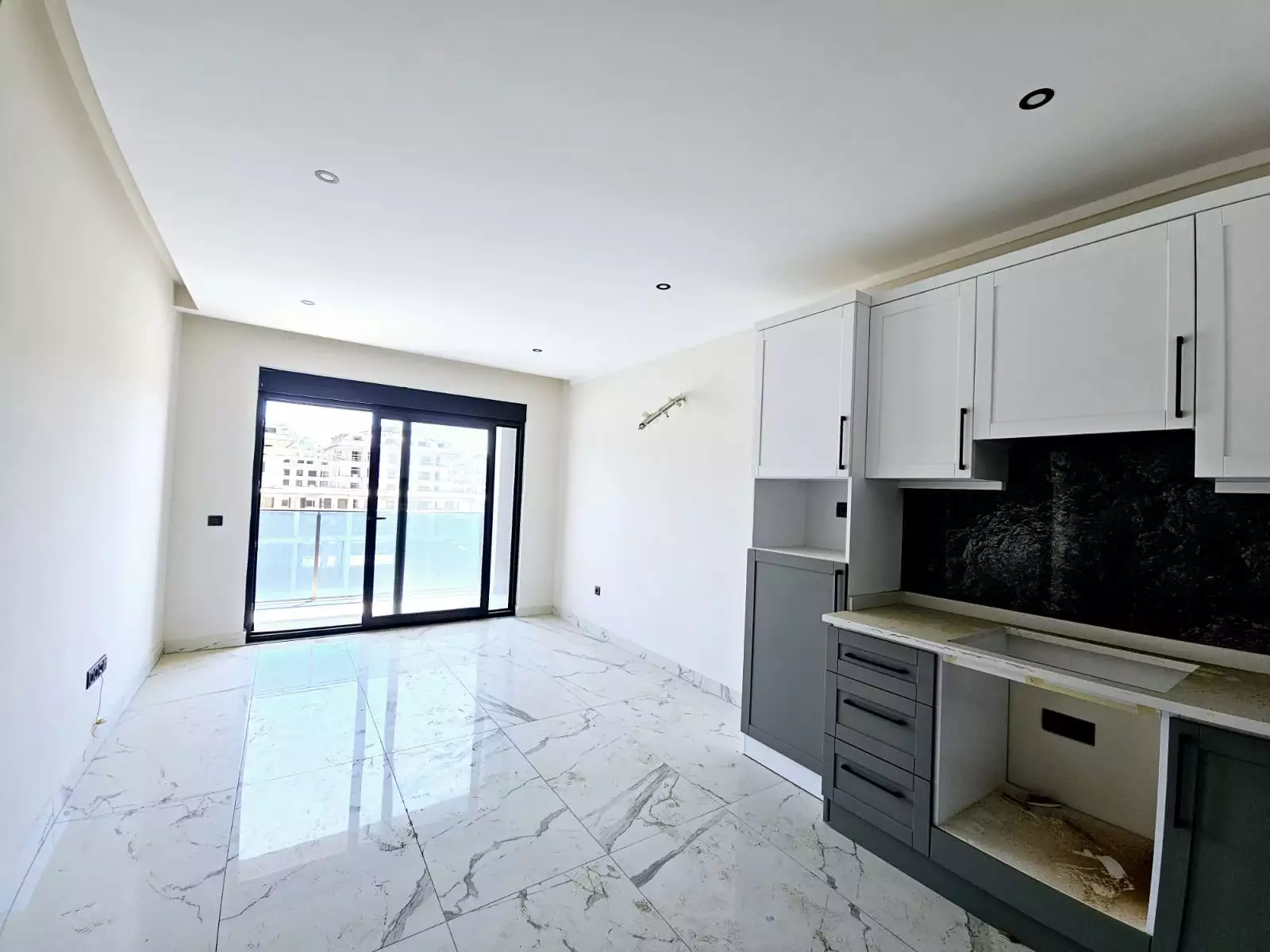 Flat 60m² in Turkey, Kargicak. Priced at 85500€ rent photo-23