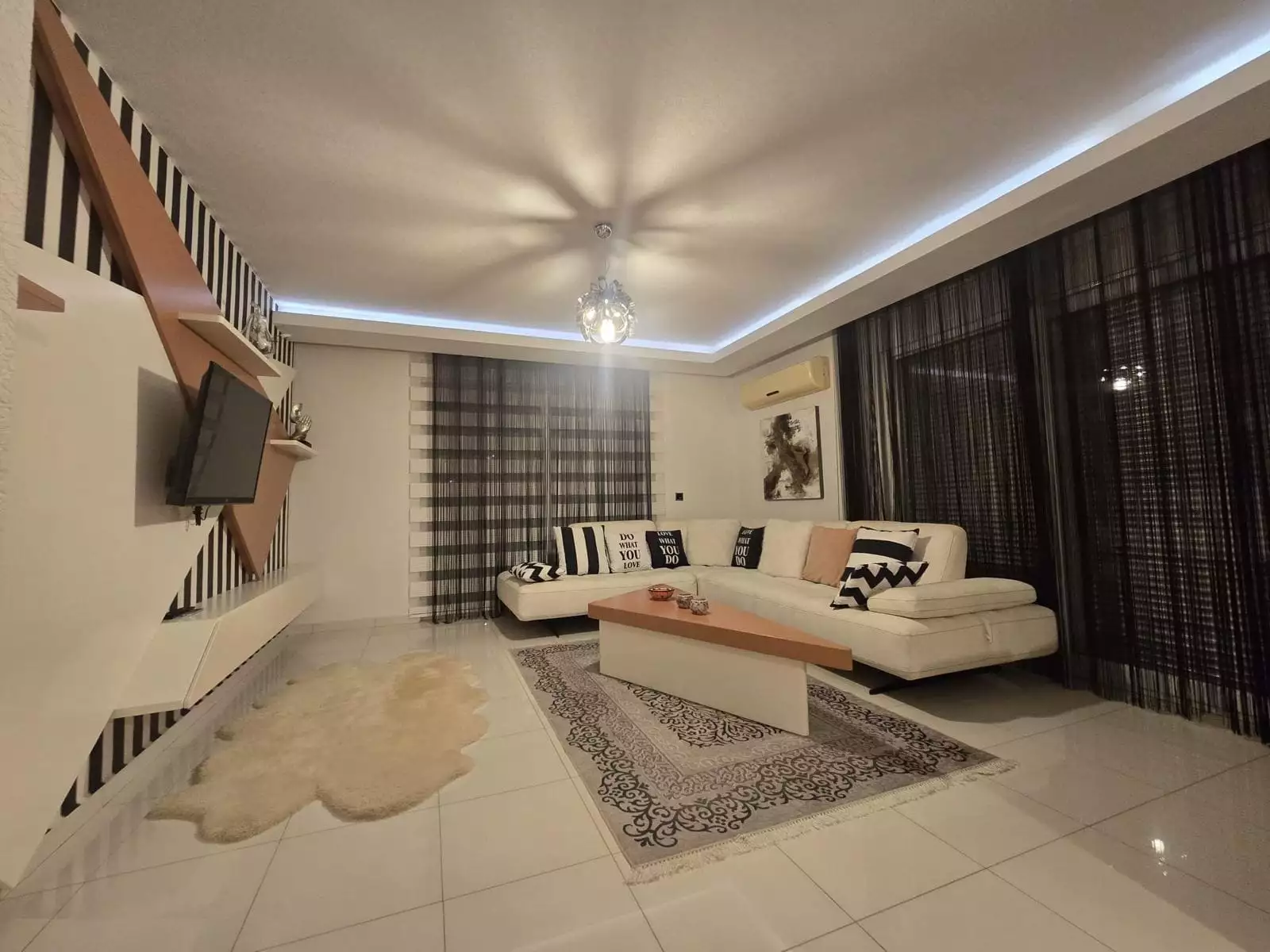 Penthouse 200m² in Turkey, Mahmutlar. Priced at 286000€ rent photo-2