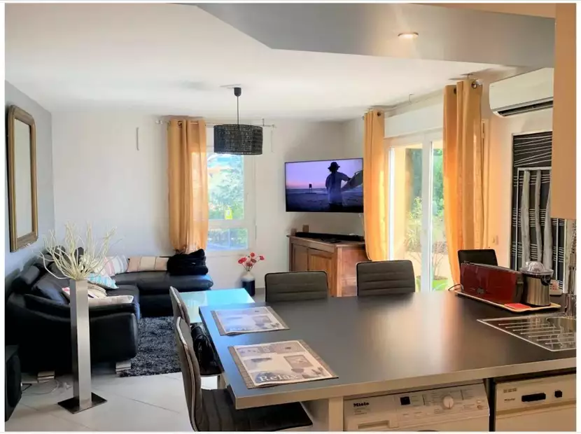 Flat 67m² in France, Cannes. Priced at 295000€ rent photo-5