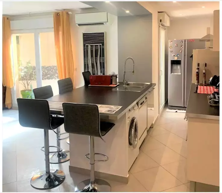 Flat 67m² in France, Cannes. Priced at 295000€ rent photo-6