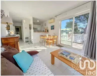 Buy in France for 283000$