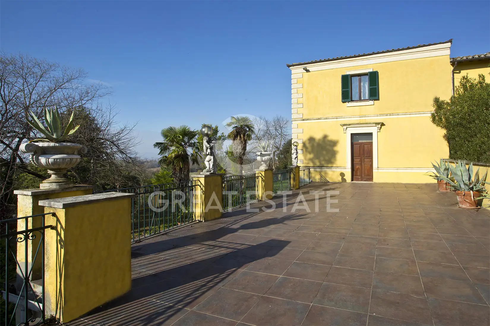 Villa 662m² in Italy, Perugia. Priced at 1480000€ rent photo-5