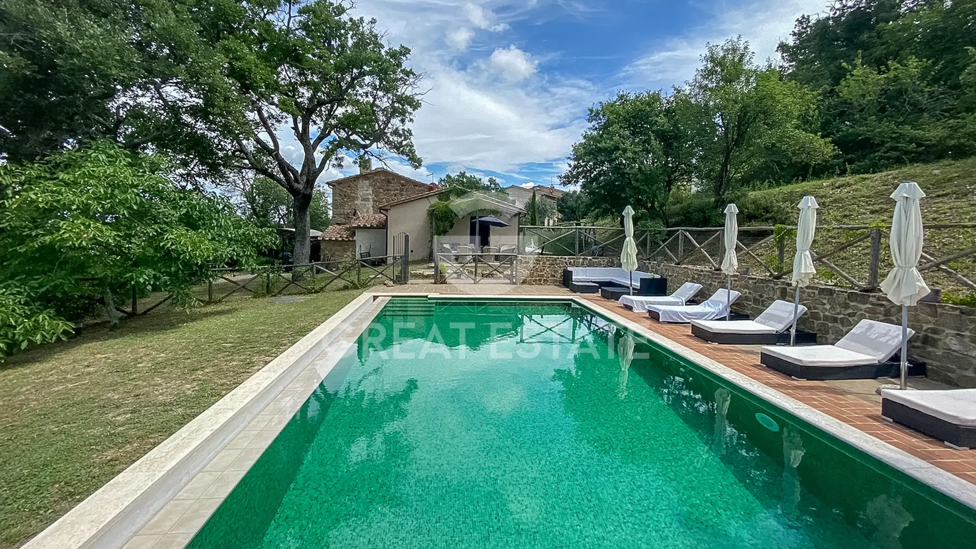 House 216m² in Italy, Siena. Priced at 720000€ rent photo-1
