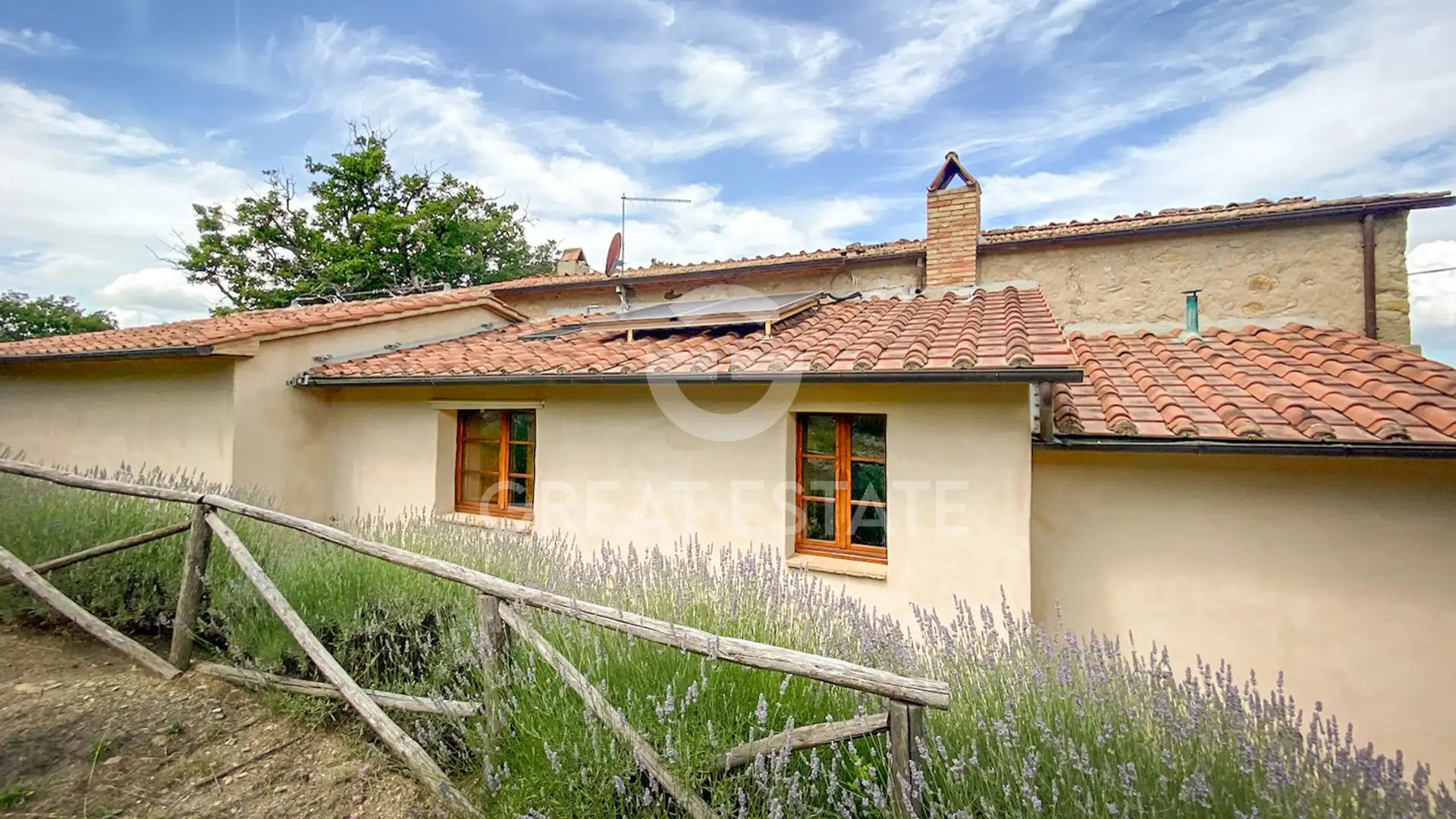 House 216m² in Italy, Siena. Priced at 720000€ rent photo-6
